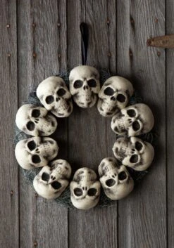 15in Skull Wreath Halloween Decoration -Fun World Shop 15in skull wreath alt 2